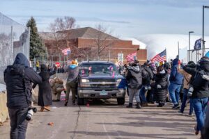 Imputadas 15 personas en Minnesota por «conspiración para obstaculizar o lesionar a agentes» en protestas contra el ICE | europapress.es