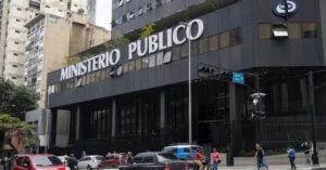 Imputan policías por literalmente andar pendientes de una paja – El Chigüire Bipolar