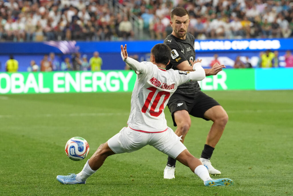 Irán empató a Nueva Zelanda en el debut mundialista signado por la tensión