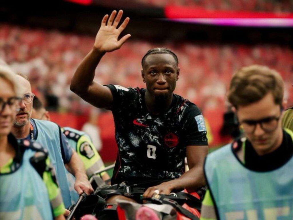 Ismaël Koné fue sometido a cirugía tras una grave lesión en el Mundial