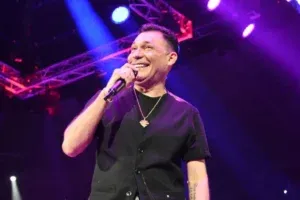 Jean Carlos Centeno recordó que buscó a su madre biológica por Venevision y ella confirmó que nació en Cabimas