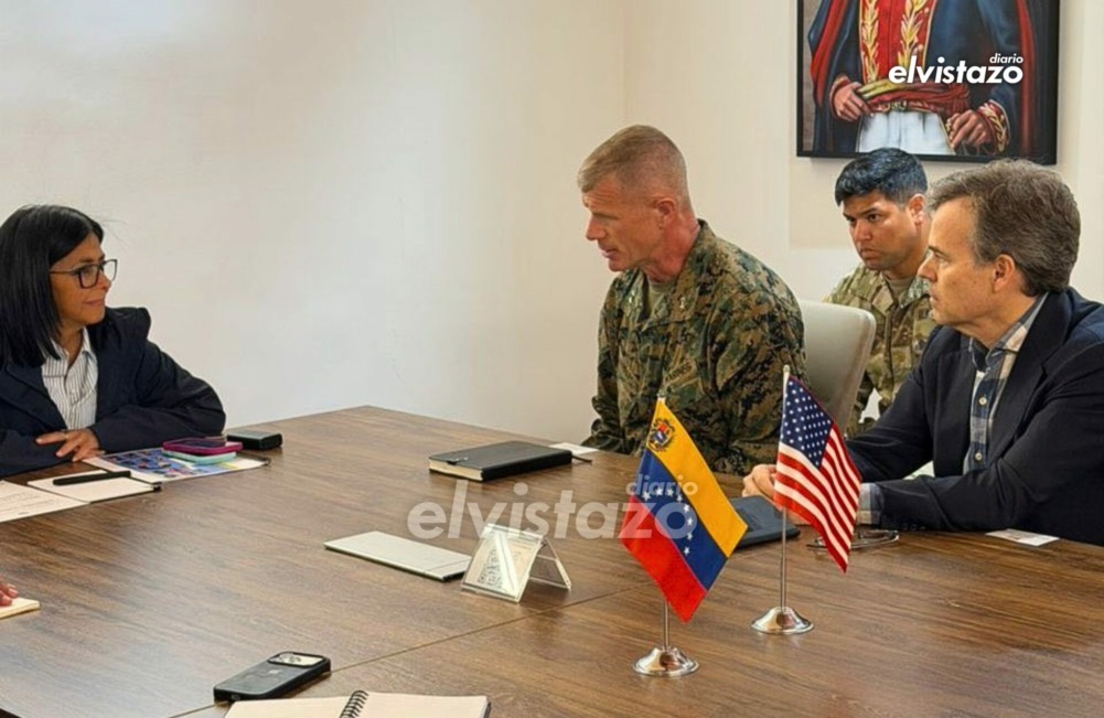 Jefe militar de EEUU se reúne con Delcy Rodríguez para coordinar la ayuda tras devastadores terremotos