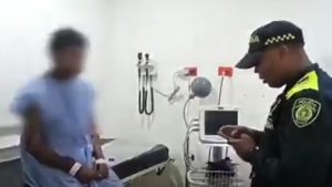 Joven de 18 años señalado del asesinato de mujer fue capturado tras enfrentarse a tiros con uniformados de la Policía en Cali