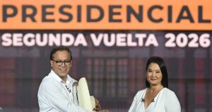 Keiko Fujimori se perfila ganadora de las elecciones de Perú a la espera de revisar las actas impugnadas