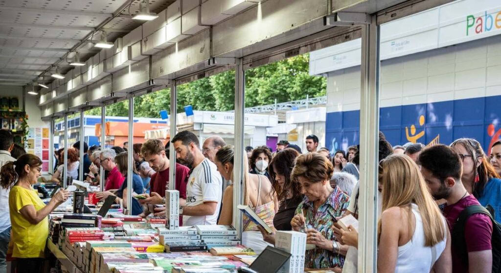 La Feria del Libro de Madrid reduce su facturación a 7,2 millones en su 85ª edición por las "dificultades" de la capital