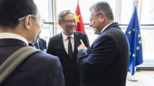 La UE y China se dan hasta octubre acercar posturas en sus relaciones comerciales | elperiodico.com
