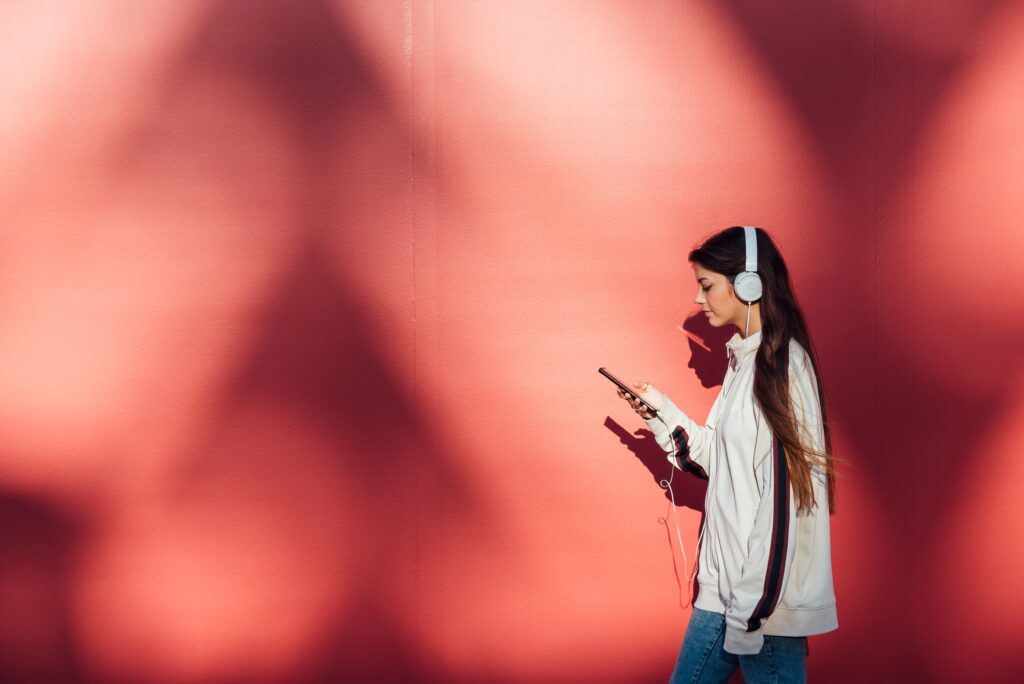 La amenaza fantasma: la IA inunda las plataformas de música ‘fake’