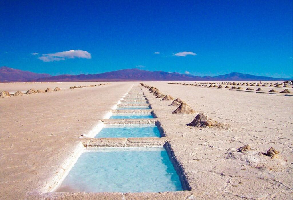 Salar de Salinas Grandes y Laguna de Guayatayoc ente las provincias de Jujuy y Salta, Argentina.
