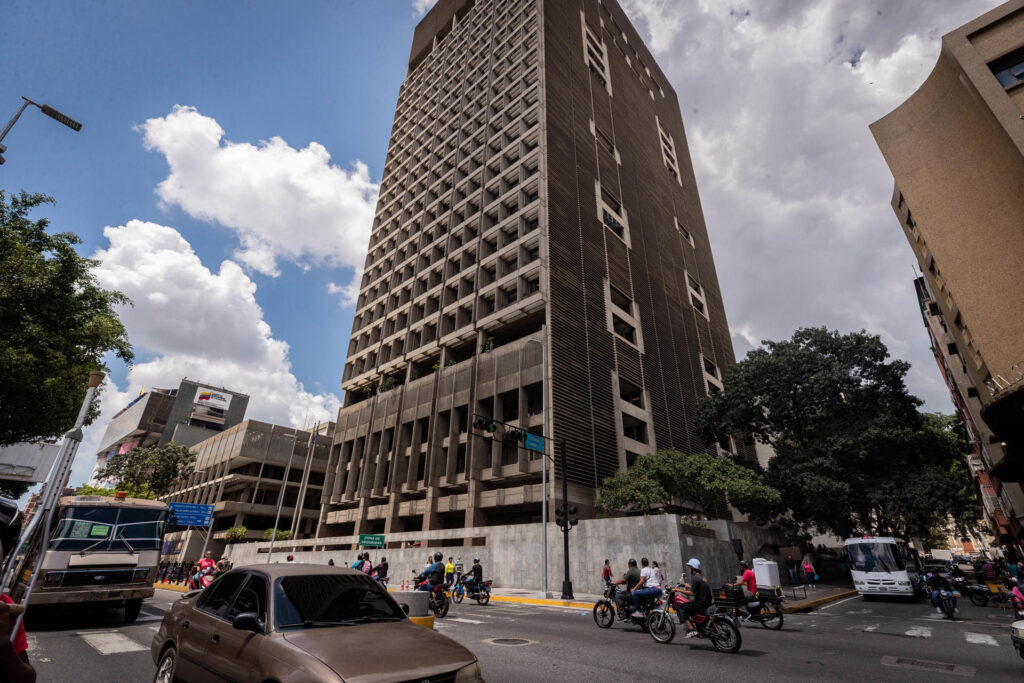 La fuerte caída de la Bolsa de Caracas que preocupa a los inversionistas en Venezuela
