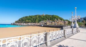 La ley recoge obligaciones para algunas playas españolas: multas de hasta 750 euros para los bañistas que se salten la nueva ordenanza
