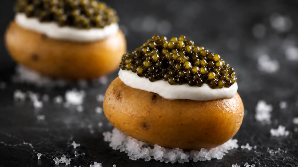 La receta con caviar que era la favorita de Catalina La Grande: nació hace dos siglos y puede ser el perfecto aperitivo para el verano
