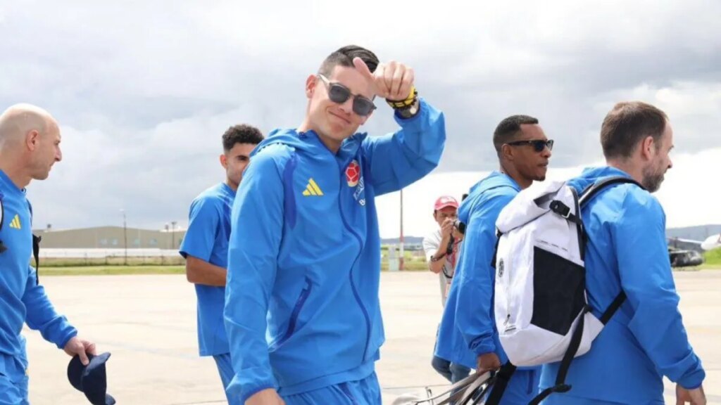 La selección de Colombia partió rumbo a EEUU en medio de críticas por un desplante a Gustavo Petro