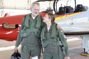 Las FOTOS del vuelo militar del rey Felipe VI y la princesa Leonor