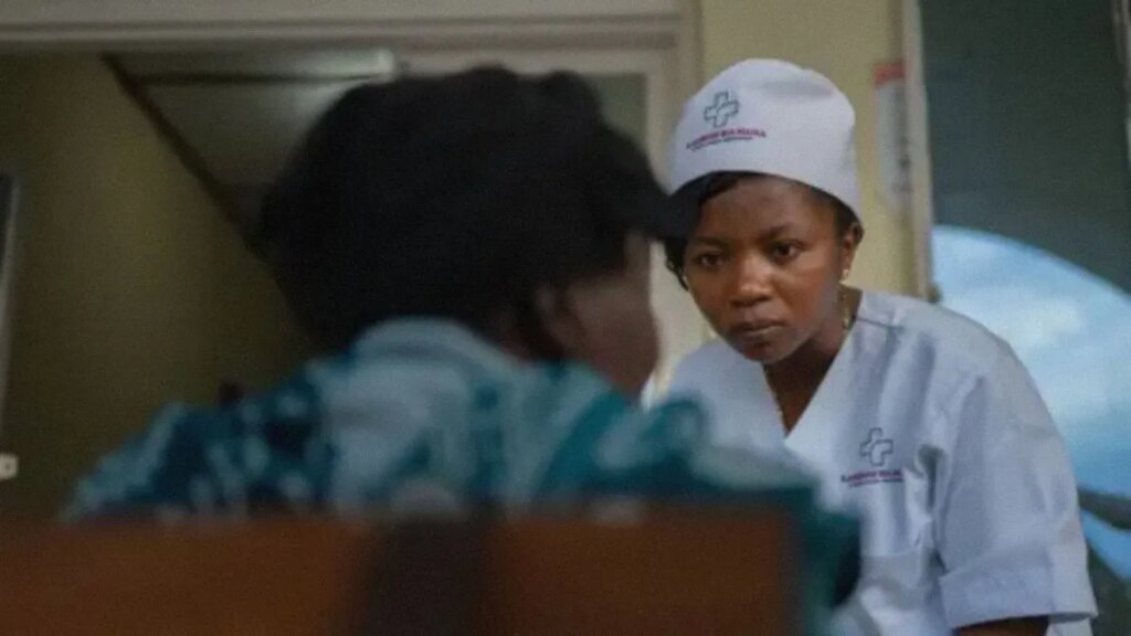 Las mujeres, en la primera línea del brote de ébola: cuidan a los enfermos y enfrentan mayores riesgos