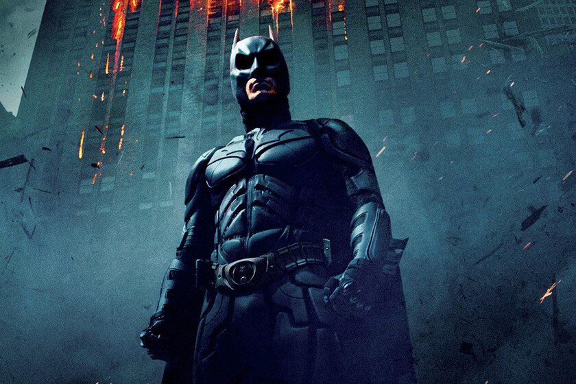 Llevas 18 años creyendo que es una escena tonta de El Caballero Oscuro, pero en realidad es una referencia a los primeros cómics de Batman