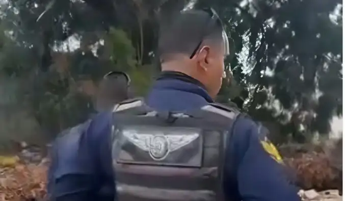 Localizan cadáver de un hombre en terreno cerca de Galerías