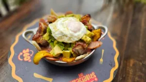 Los Insaciables celebra su novena edición: el festival que ha impulsado a más de 200 negocios de comida de barrio en Bogotá