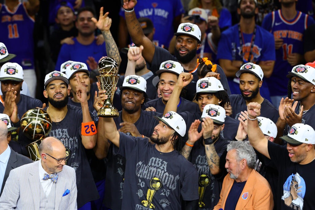 Los Knicks se coronan y rompen la sequía de 53 años sin título de la NBA