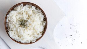 Los cubanos coinciden: el secreto para lograr un arroz más suelto y con sabor no está en el ajo ni en el aceite de oliva