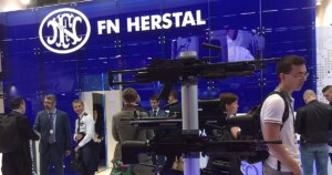 Macron veta las armas ofensivas israelíes en la mayor feria de seguridad del mundo celebrada en Francia