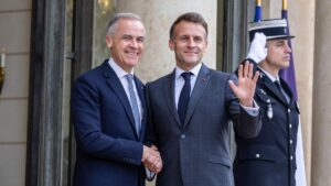 Macron y Carney celebran la alianza de Canadá y la UE frente a Trump: «Compartimos una visión común del mundo» | elperiodico.com