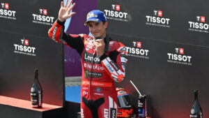Marc Márquez avisa: «En el lado izquierdo, ya vuelvo a ser el de antes»