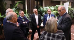 Mario Ruiz-Tagle participa en un nuevo encuentro del Club Conecta