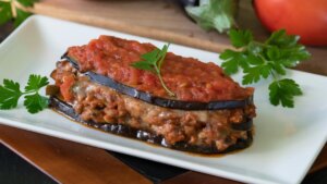 Más allá de la musaka: 5 recetas que debes conocer (y probar) para saber un poco más de la gastronomía de Grecia