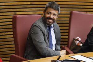 Mazón, al Consell el 29O: «Vamos a inundar de datos a los medios. Desprende sensación de estar alerta que te cagas» | europapress.es