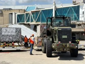 Militares de EE.UU. coordinan operaciones aéreas para facilitar la llegada de ayuda a Venezuela – AlbertoNews