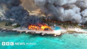 Muere una mujer y desalojan a 1.700 turistas en República Dominicana por un incendio voraz en un hotel de lujo