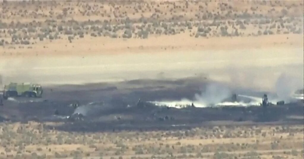 Mueren los ocho tripulantes de un bombardero B-52 estadounidense tras estrellarse en California