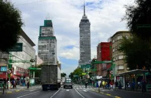 OCDE baja al 0.8 % el crecimiento de México en 2026