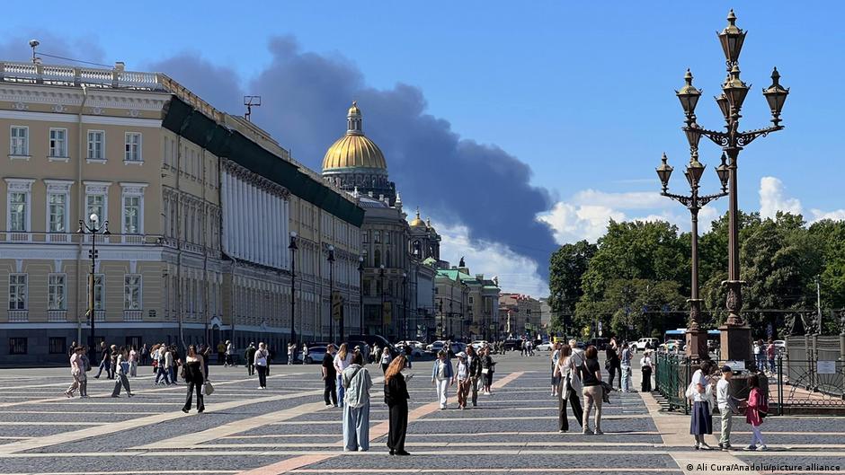 Ordenan a habitantes de San Petersburgo no salir de casa