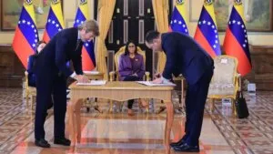 PDVSA y Repsol firman Memorando de Entendimiento