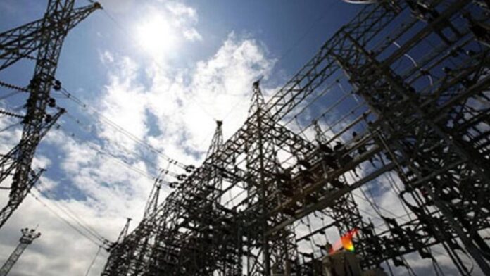 Persisten fallas en el suministro de electricidad en Punto Fijo