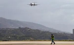 Piden flexibilizar condiciones de vuelos para la ayuda humanitaria