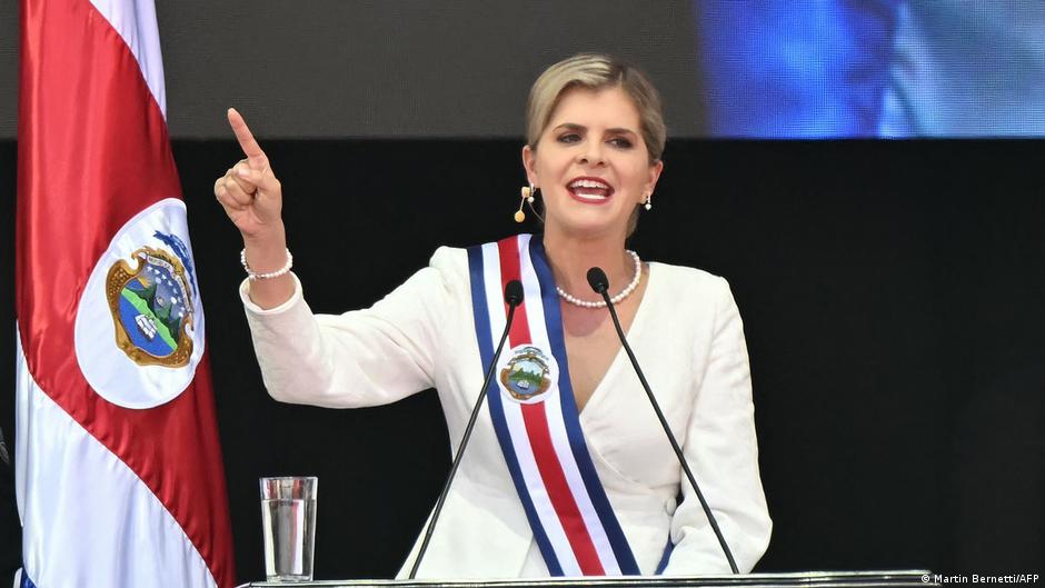 Presidenta de Costa Rica descarta atentado tras detonación