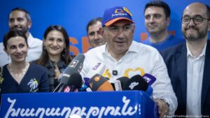 Primer ministro de Armenia lidera resultados de legislativas
