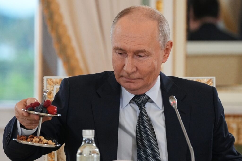 Putin admite que habló con EEUU sobre una posible operación "a la venezolana" en Cuba – Efecto Cocuyo