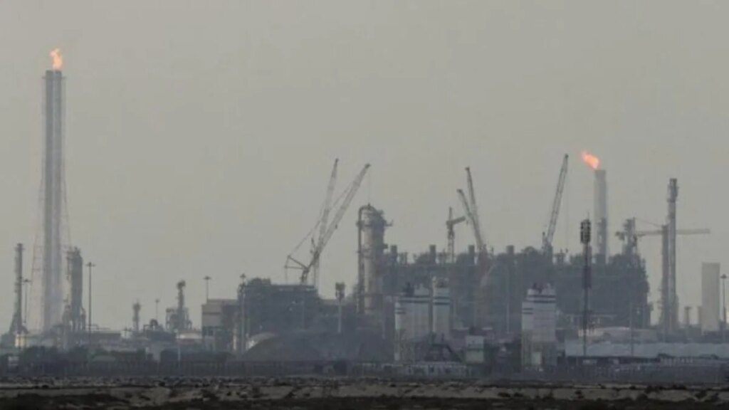 Qatar adelantó que reanudarán la producción habitual de GNL en pocas semanas