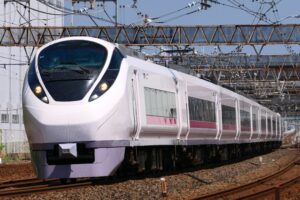 Renfe tiene entre manos un contrato de 4.000 millones de euros. Y ninguna empresa española le da los trenes que busca