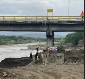 Retoman trabajos en el puente de Ureña