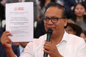 Roberto Sánchez cambia su programa de gobierno a una semana de las presidenciales en Perú