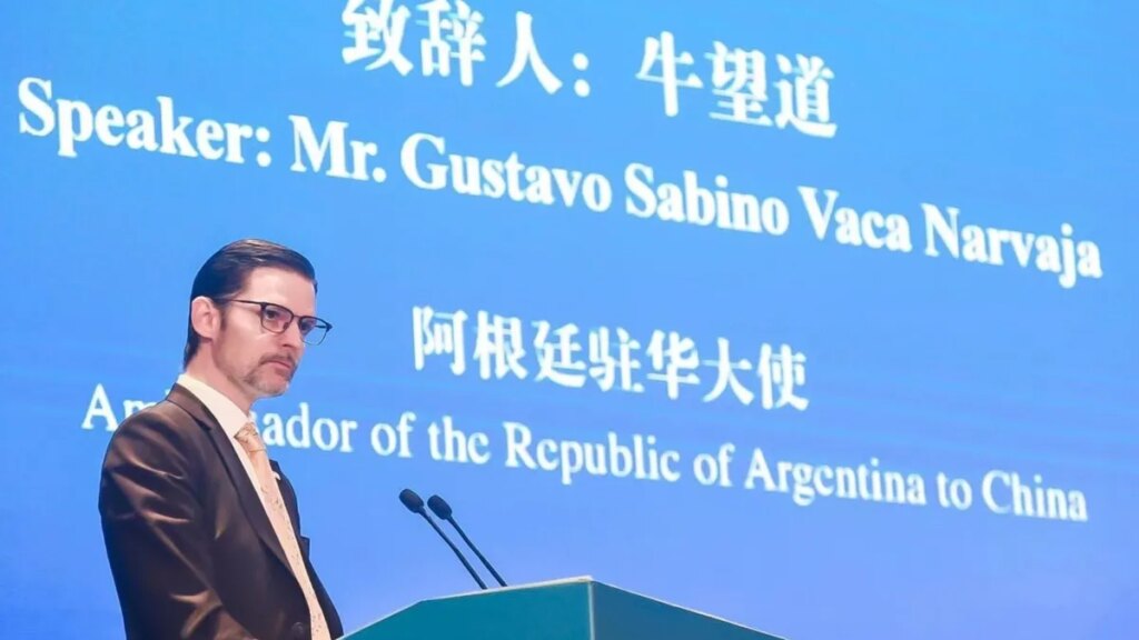 Sabino Vaca Narvaja, exembajador en China: Está cambiando el epicentro económico y el futuro está en los BRICS