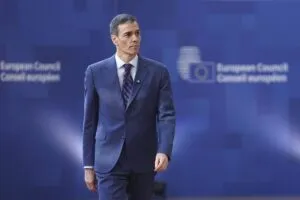 Sánchez reitera su respaldo a Zapatero y desvela que ha estado en contacto con él desde su imputación | europapress.es