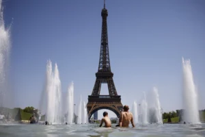 Se amplía la alerta máxima por calor en Francia el lunes a la mitad del país – AlbertoNews