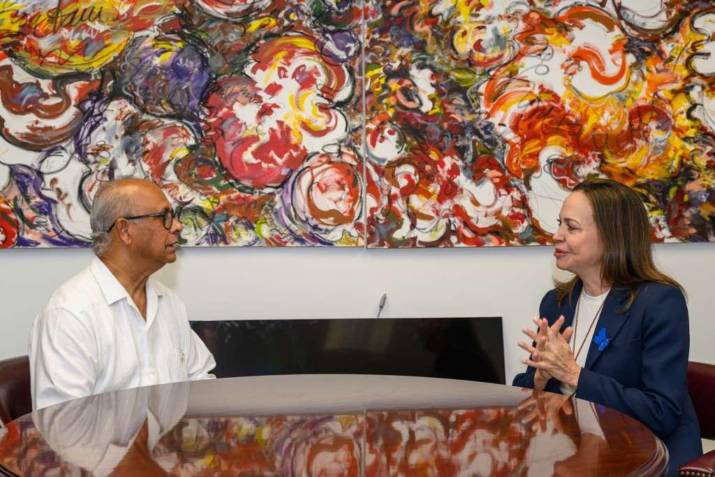 Secretario de la OEA se reúne con María Corina Machado y ofrece apoyo en la transición venezolana – Efecto Cocuyo