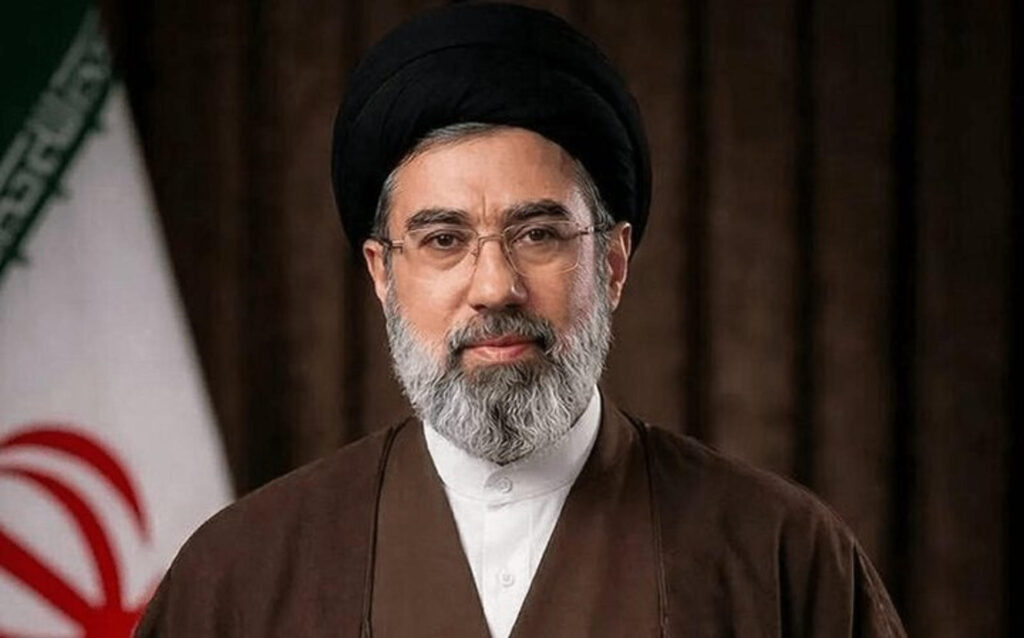 Según el líder supremo iraní, Trump buscó el acuerdo con "desesperación"