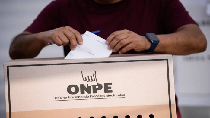 Segunda vuelta presidencial en Perú se efectuará este domingo #7Jun